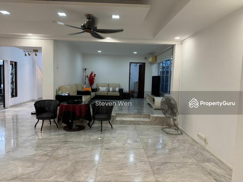 For Sale - 3 Storey Bungalow FH walk to Bartley MRT