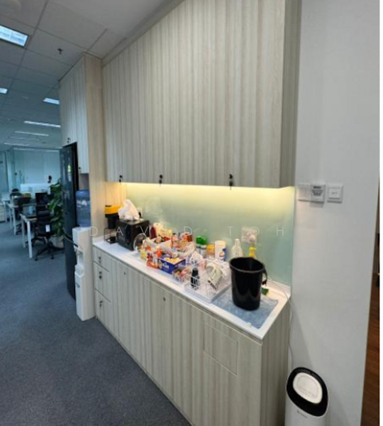 Suntec City Tower, 6 Temasek Boulevard, 2,744 sqft, Office For Rent, by David Toh (卓宏森), 60079719 - Kitchen - CommercialGuru.com.sg