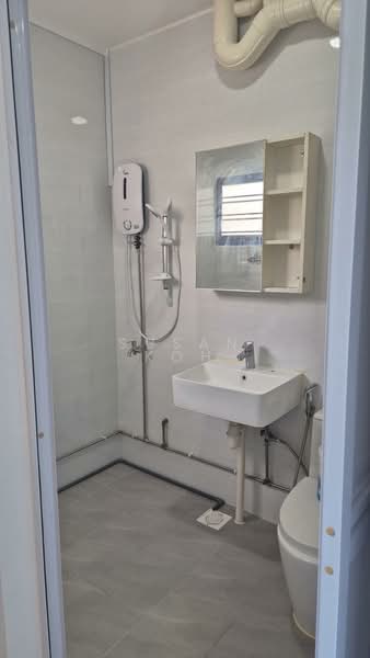 321 Yishun Central, 321 Yishun Central, 2 Bedrooms, 818 sqft, HDB Flat For Rent, by Susan Koh, 60079769 - Bathroom - PropertyGuru.com.sg