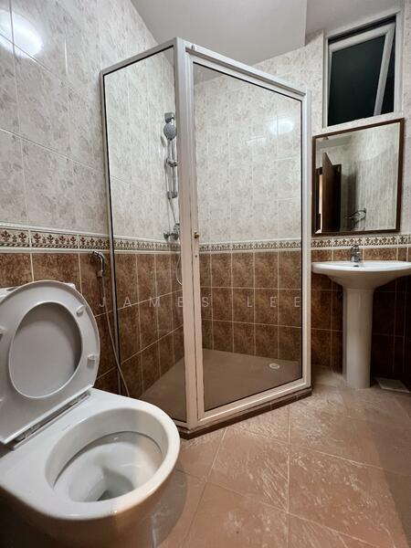 Dawn Ville, 1 Butterworth Lane, Room Rental, 100 sqft, Apartment For Rent, by James Lee, 60079802 - Bathroom - PropertyGuru.com.sg