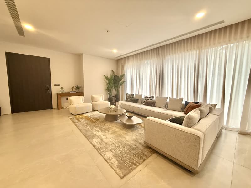 Dunearn Estate, Dunearn Road, Newton / Novena, 8 Bedrooms, 8,562 sqft, Semi-Detached House For Sale, by Kelly Neo, 60079952 - Living Room - PropertyGuru.com.sg