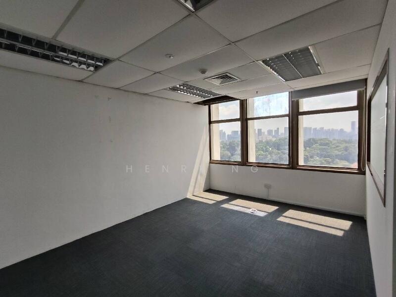 Peninsula Plaza, 111 North Bridge Road, 1,500 sqft, Office For Rent, by Henry Ng, 60079973 - CommercialGuru.com.sg