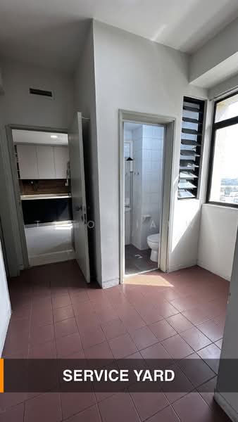 Casa Cairnhill, 1 Peck Hay Road, 3 Bedrooms, 1,572 sqft, Condominium For Rent, by Toto Liauw, 60079983 - Kitchen - PropertyGuru.com.sg