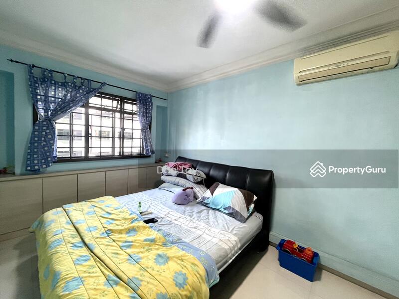 For Sale - 401 Admiralty Link