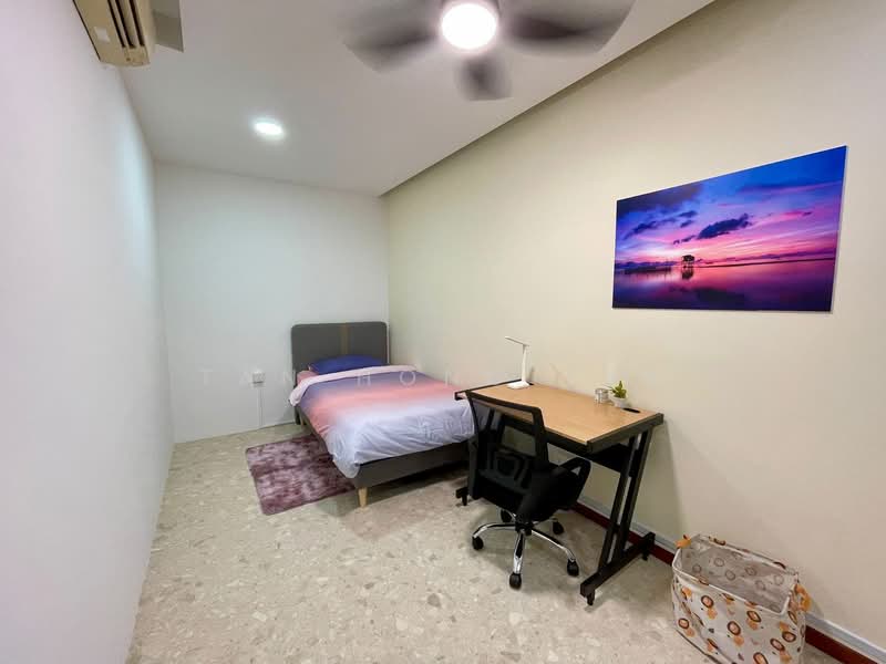 Woodsvale, 1 Woodlands Drive 72, Room Rental, 80 sqft, Condominium For Rent, by Tan Hong Tak, 60080007 - Bedroom - PropertyGuru.com.sg