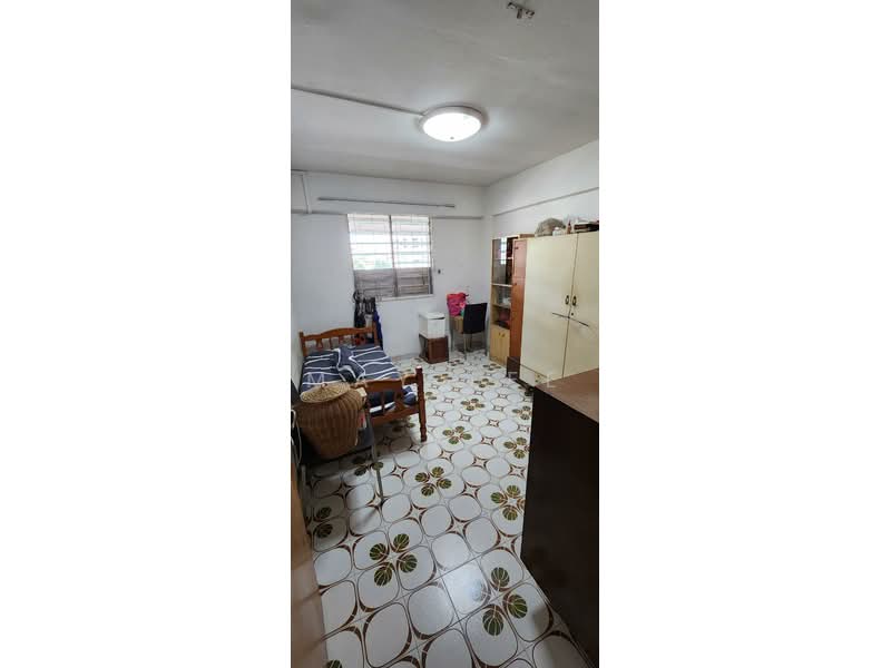 125 Bedok North Road HDB Flat For Sale at S$ 428,000 | PropertyGuru Singapore - Bedroom
