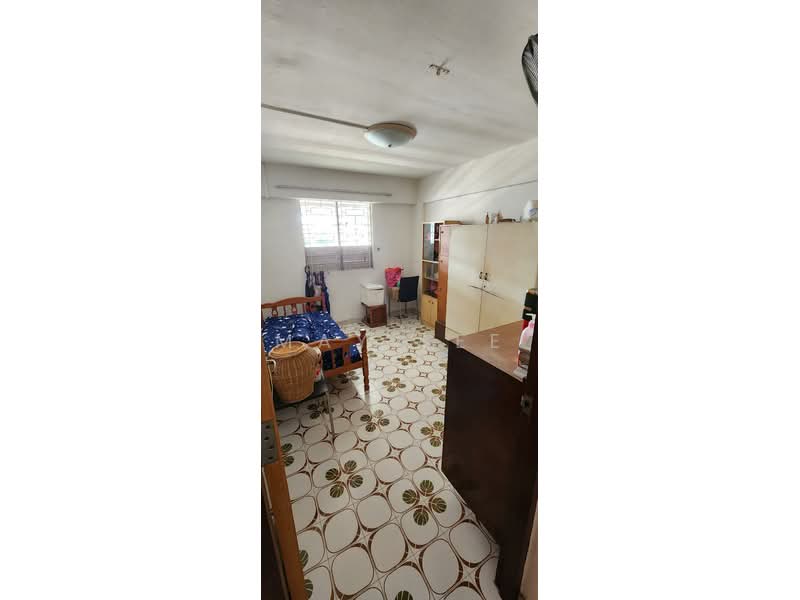 125 Bedok North Road HDB Flat For Sale at S$ 428,000 | PropertyGuru Singapore - Bedroom