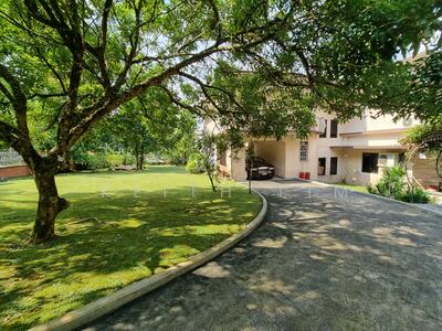 For Sale - ATTENTION UHNWI DEVELOERS REIT FUND MANAGERS. POSTAL CODE 298693