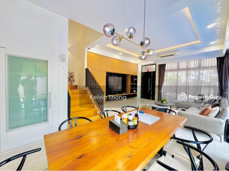 For Sale - Luxus Hills