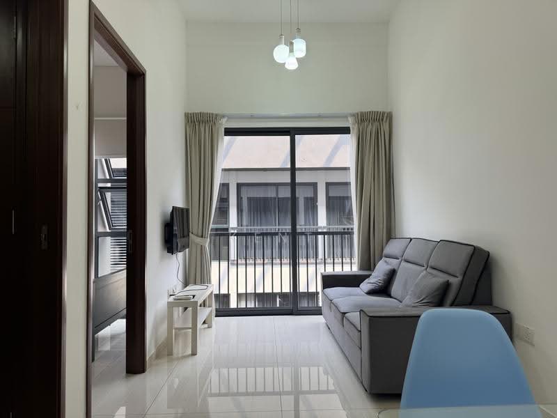 The Promenade @ Pelikat, 183 Jalan Pelikat, Hougang / Punggol / Sengkang, 2 Bedrooms, 969 sqft, Condominium For Sale, by Kent Lim CH, 60080493 - Living Room - High Ceiling - PropertyGuru.com.sg