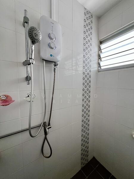 For Rent - 561 Ang Mo Kio Avenue 10
