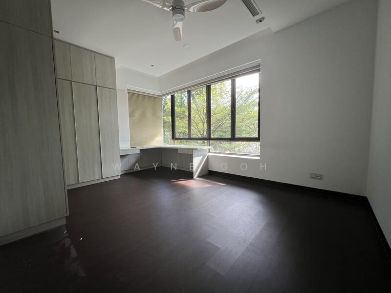 For Rent - Paradise Island
