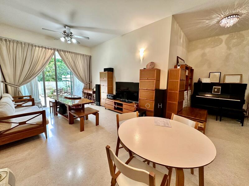 For Rent - Clover By The Park