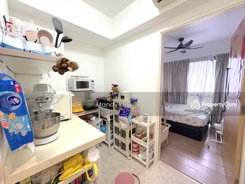 Dual Key - Studio kitchenette area