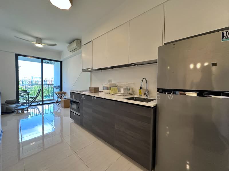 Sims Urban Oasis, 2 Sims Drive, 2 Bedrooms, 624 sqft, Condominium For Sale, by Johanna Chow, 60080984 - Kitchen - PropertyGuru.com.sg