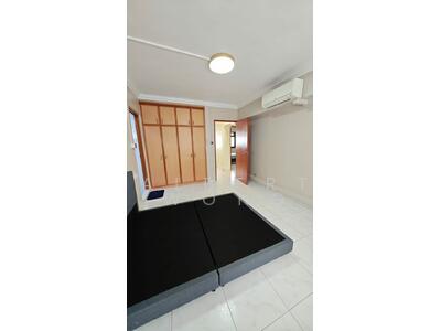 For Rent - 227C Compassvale Drive