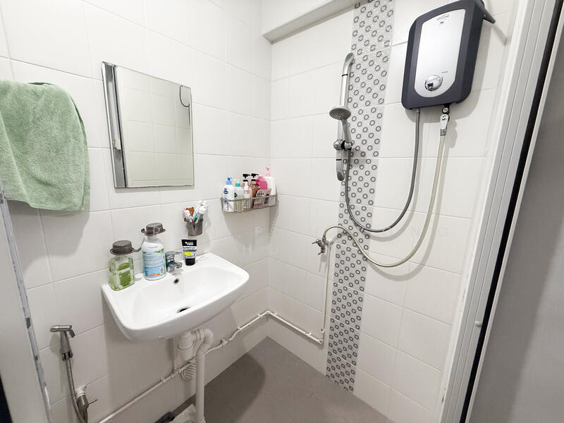 For Sale - 210 Serangoon Central