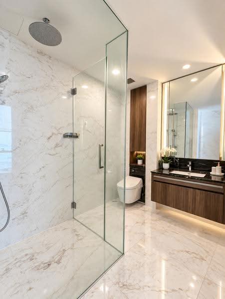 Wallich Residence, 3 Wallich Street, Chinatown / Tanjong Pagar, 3 Bedrooms, 1,195 sqft, Condominium For Sale, by Richard Tan 陈顺明, 60081187 - Bathroom - PropertyGuru.com.sg