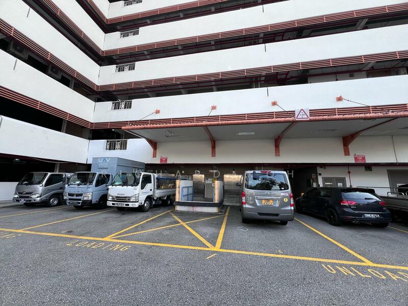 5 Kallang Place, 5 Kallang Place, 3,400 sqft, Light Industrial (B1) For Rent, by Richard Koh, 60081329 - Car Park - CommercialGuru.com.sg