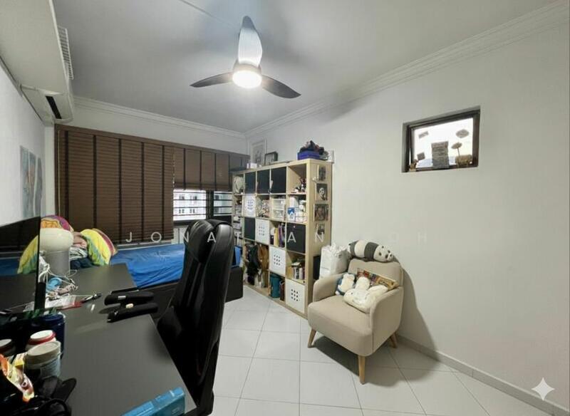 For Sale - 255 Simei Street 1