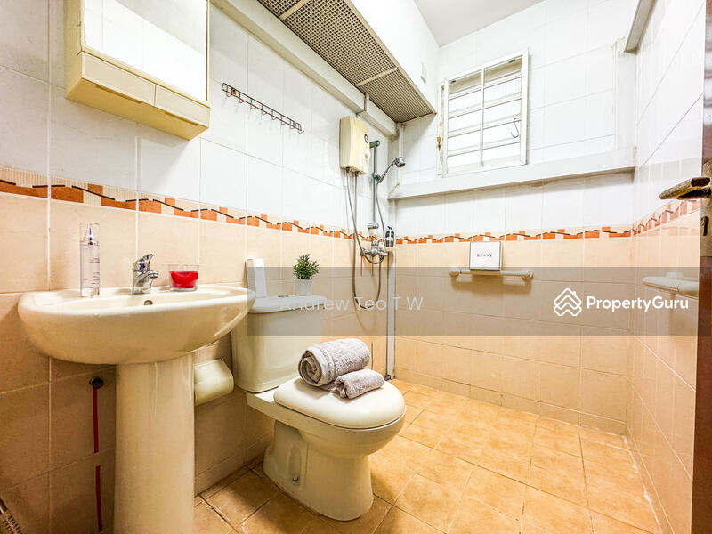 For Sale - 2D Upper Boon Keng Road