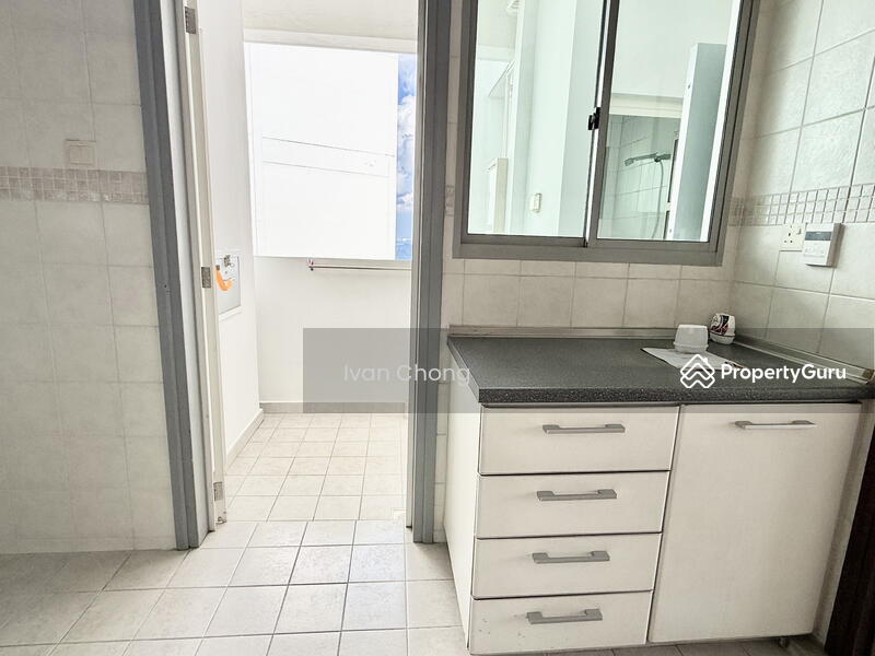 Practical layout with laundry yard