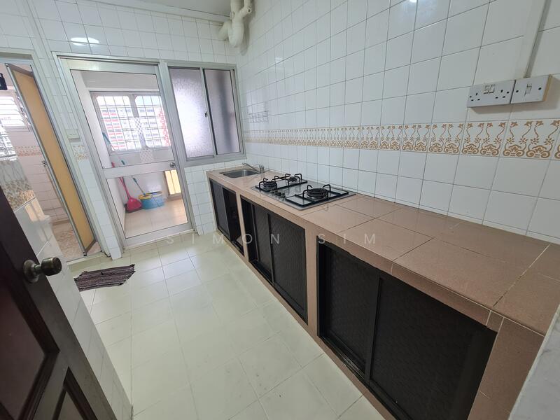 442 Choa Chu Kang Avenue 4, 442 Choa Chu Kang Avenue 4, Room Rental, 200 sqft, HDB Flat For Rent, by Simon Sim, 60082244 - Kitchen - PropertyGuru.com.sg
