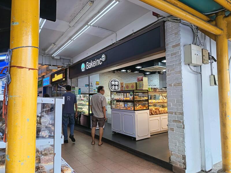 4 Min walk to Fresh Bakery