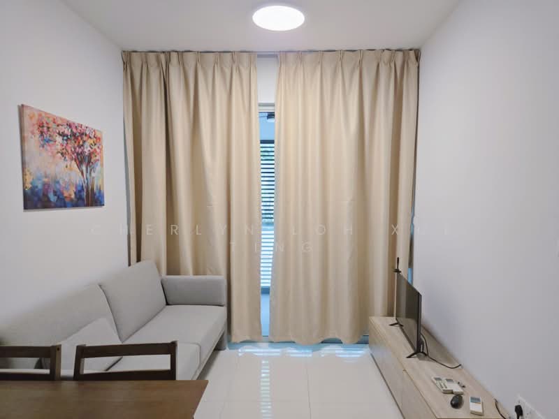 Parc Sophia, 8 Adis Road, 2 Bedrooms, 667 sqft, Apartment For Rent, by Cherlyn Loh Xue Ting, 60082350 - Current Living Room - PropertyGuru.com.sg