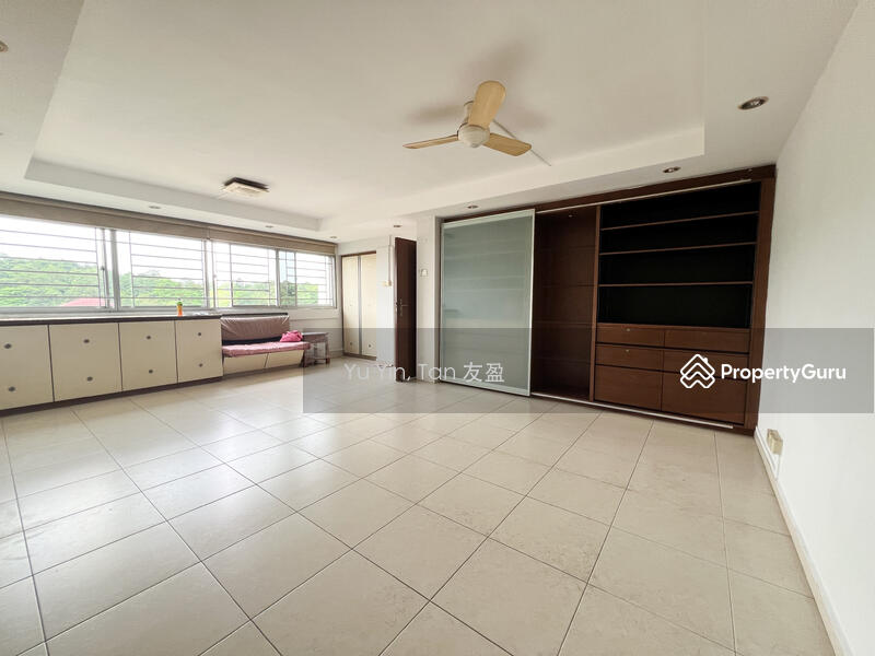 Living Area 2