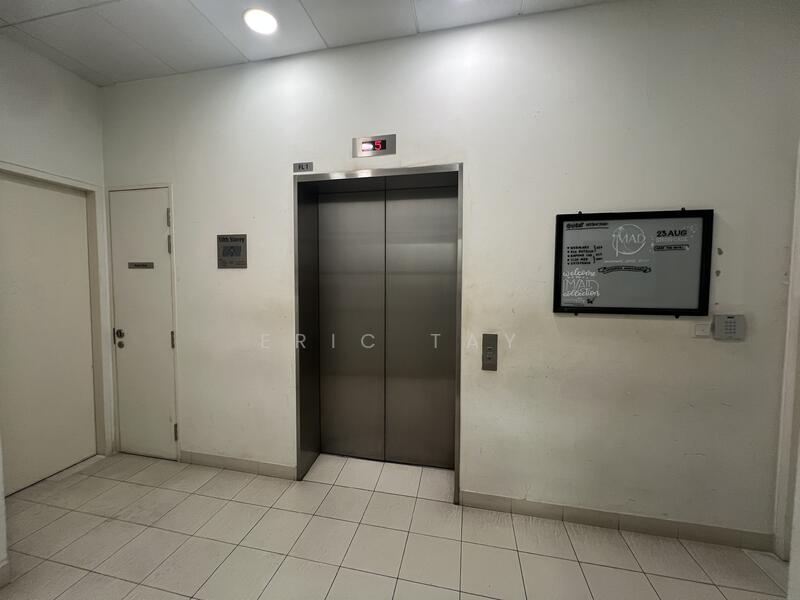 Robinson Square, 144 Robinson Road, 1,184 sqft, Office For Rent, by Eric Tay, 60082514 - CommercialGuru.com.sg