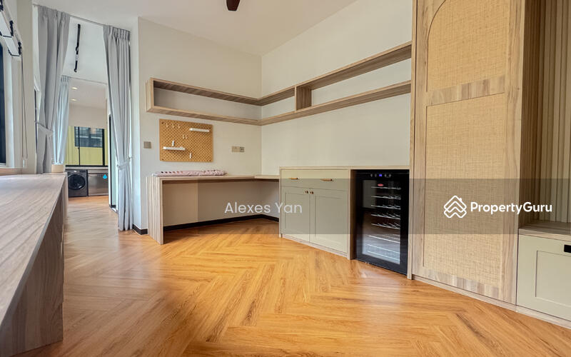 For Rent - Charming Almost Newly Renovated Walk-up
