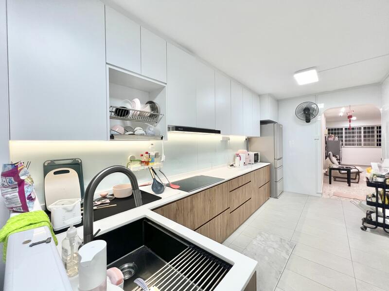 For Rent - 455 Jurong West Street 42
