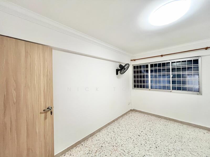 For Rent - 455 Jurong West Street 42