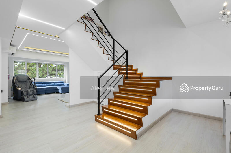 For Sale - 646 Woodlands Ring Road