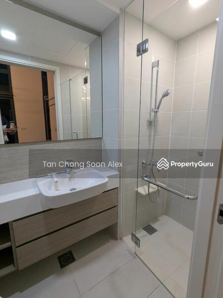 For Rent - The Lakefront Residences