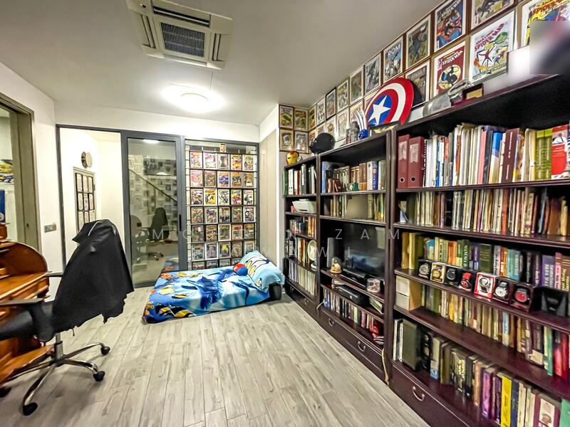Study/Helper's Room