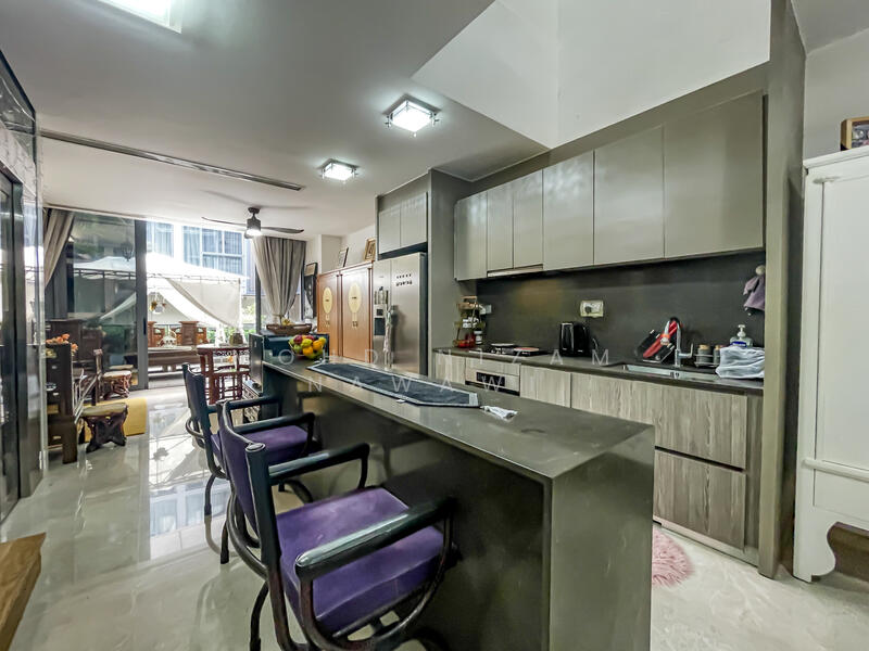 Kitchen with Island