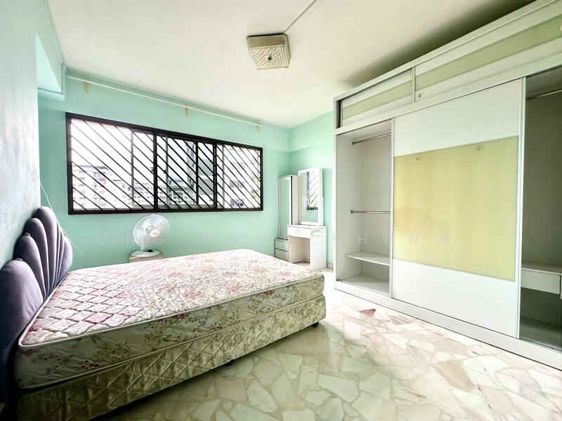 Room 2 - $1250 (2Pax allow)