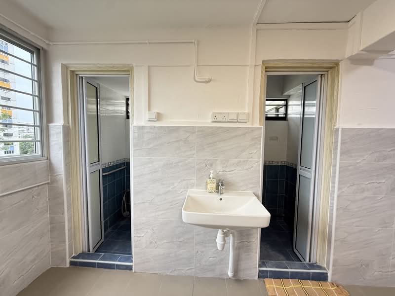 186 Boon Lay Avenue, 186 Boon Lay Avenue, 2 Bedrooms, 635 sqft, HDB Flat For Rent, by Shafi ., 60082982 - Bathroom - PropertyGuru.com.sg