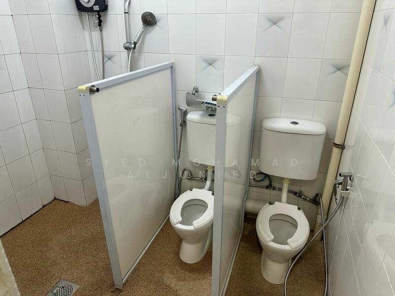 Lorong 37 Geylang, , 2,387 sqft, Other Retail For Rent, by Syed Mohamad Aljunied, 60083151 - Bathroom - CommercialGuru.com.sg