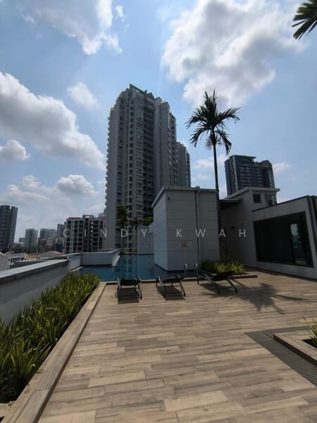 Rooftop Amenities 