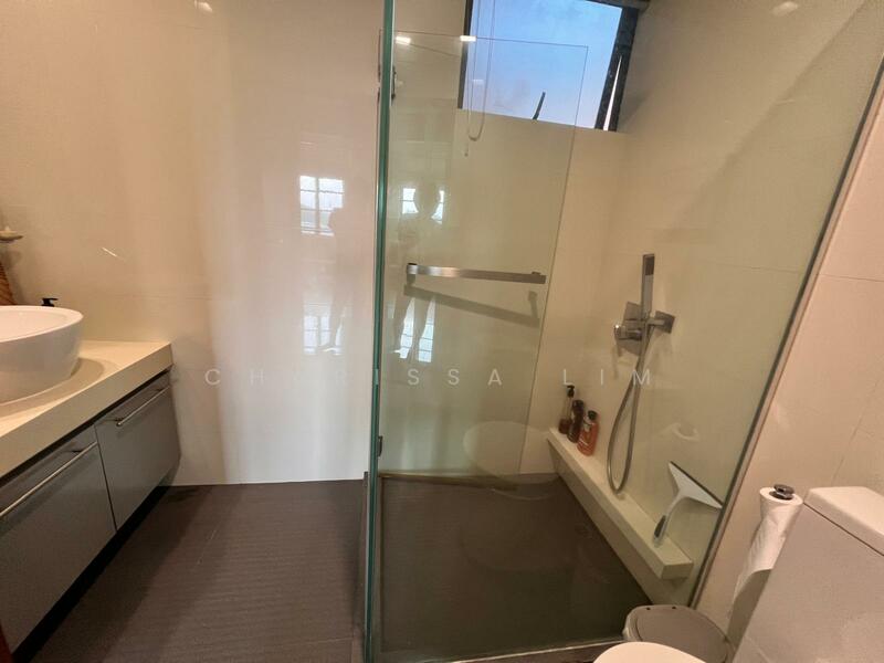 Hillview Heights, 27 Hillview Avenue, 2 Bedrooms, 990 sqft, Condominium For Rent, by Charissa Lim, 60083202 - Bathroom - PropertyGuru.com.sg