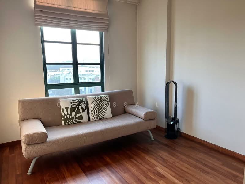 Hillview Heights, 27 Hillview Avenue, 2 Bedrooms, 990 sqft, Condominium For Rent, by Charissa Lim, 60083202 - Living Room - PropertyGuru.com.sg