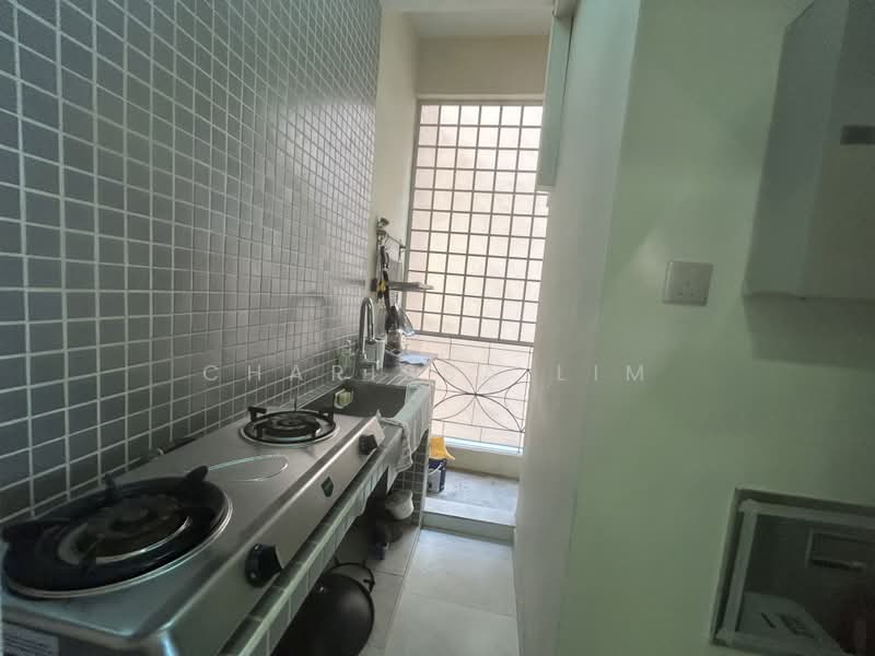Hillview Heights, 27 Hillview Avenue, 2 Bedrooms, 990 sqft, Condominium For Rent, by Charissa Lim, 60083202 - Kitchen - PropertyGuru.com.sg