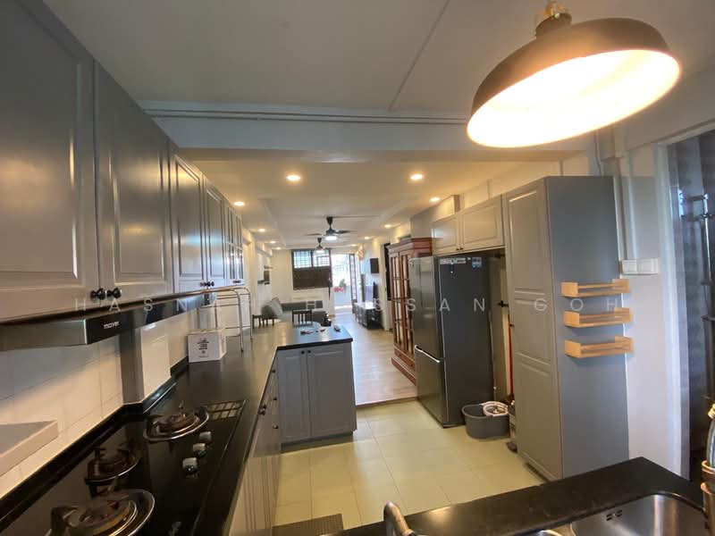 8 Lorong 7 Toa Payoh, 8 Lorong 7 Toa Payoh, 2 Bedrooms, 699 sqft, HDB Flat For Rent, by Hasnah Hassan Goh, 60083472 - Kitchen - PropertyGuru.com.sg