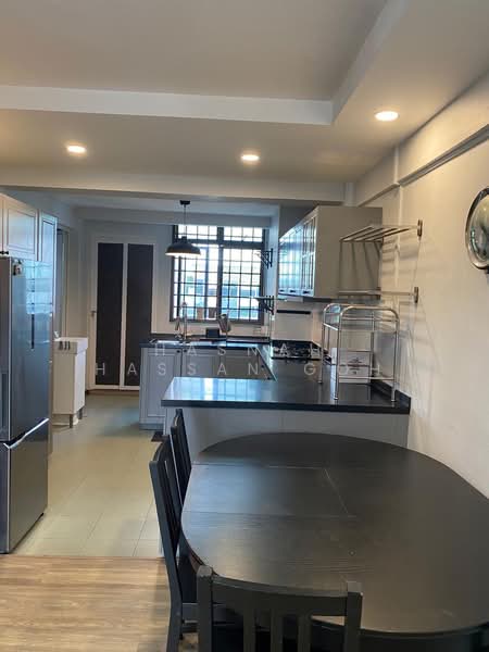 8 Lorong 7 Toa Payoh, 8 Lorong 7 Toa Payoh, 2 Bedrooms, 699 sqft, HDB Flat For Rent, by Hasnah Hassan Goh, 60083472 - Kitchen - PropertyGuru.com.sg