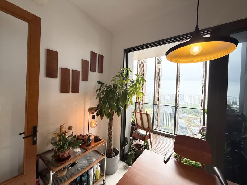 Midwood Condominium For Sale at S$ 1,990,000 | PropertyGuru Singapore - Balcony