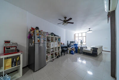 For Sale - 677C Jurong West Street 64