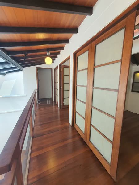 Kim Yam Road Conservation House, Kim Yam Road, 3 Bedrooms, 2,400 sqft, Conservation House For Rent, by Chia S M, 60084116 - Hallway - PropertyGuru.com.sg